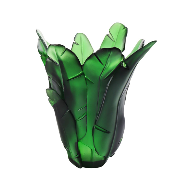 Bytová dekorácia Sklenená váza so zelenými banánovými listami