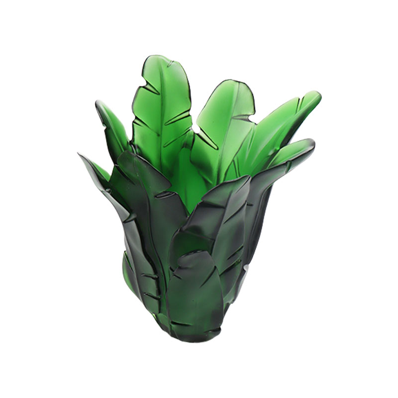 Bytová dekorácia Sklenená váza so zelenými banánovými listami