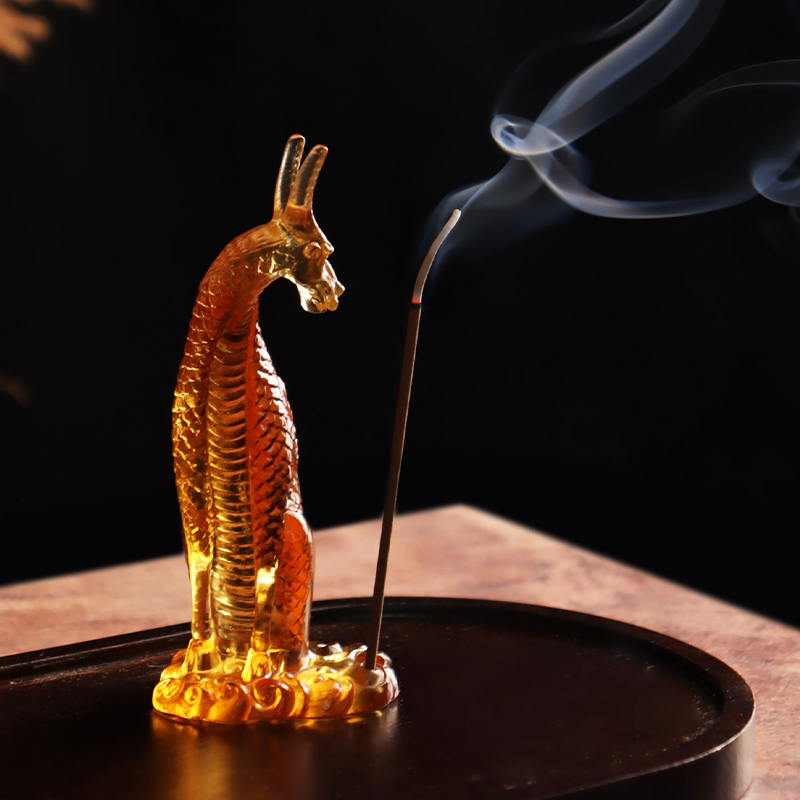 Sklenený držiak na vonné tyčinky Kirin